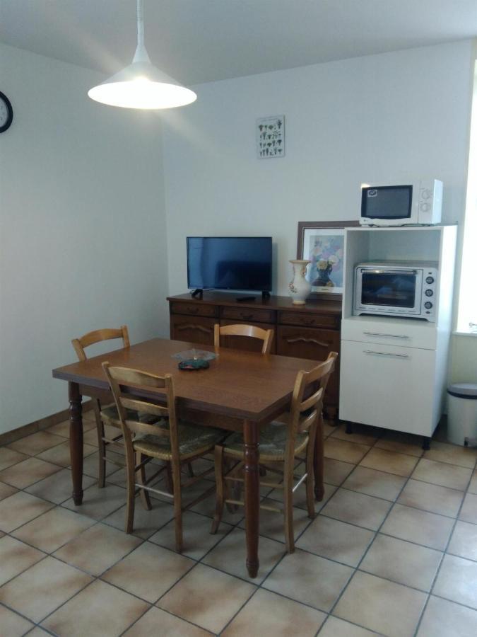 Gite Communal 149 Sainpuits Zewnętrze zdjęcie